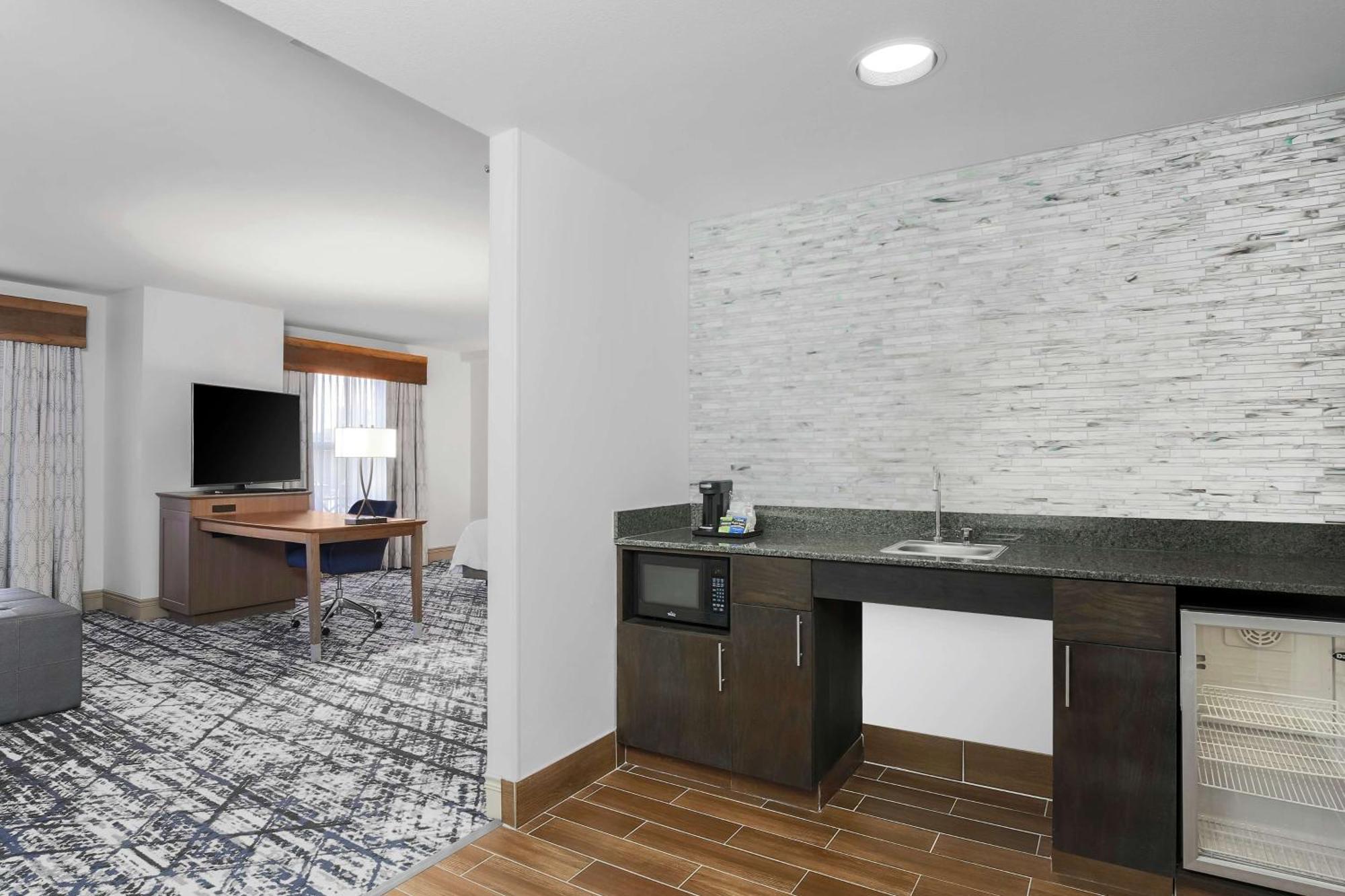 Hampton Inn & Suites Austin-Downtown/Convention Center Bagian luar foto